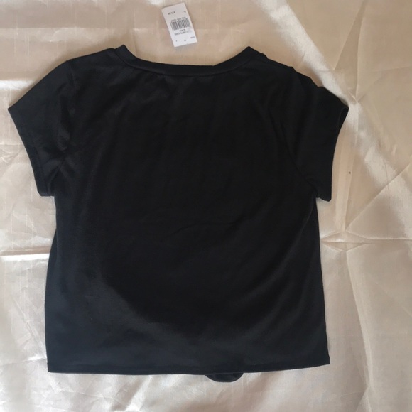 🌸Melanin popping knot shirt! - Picture 3 of 3